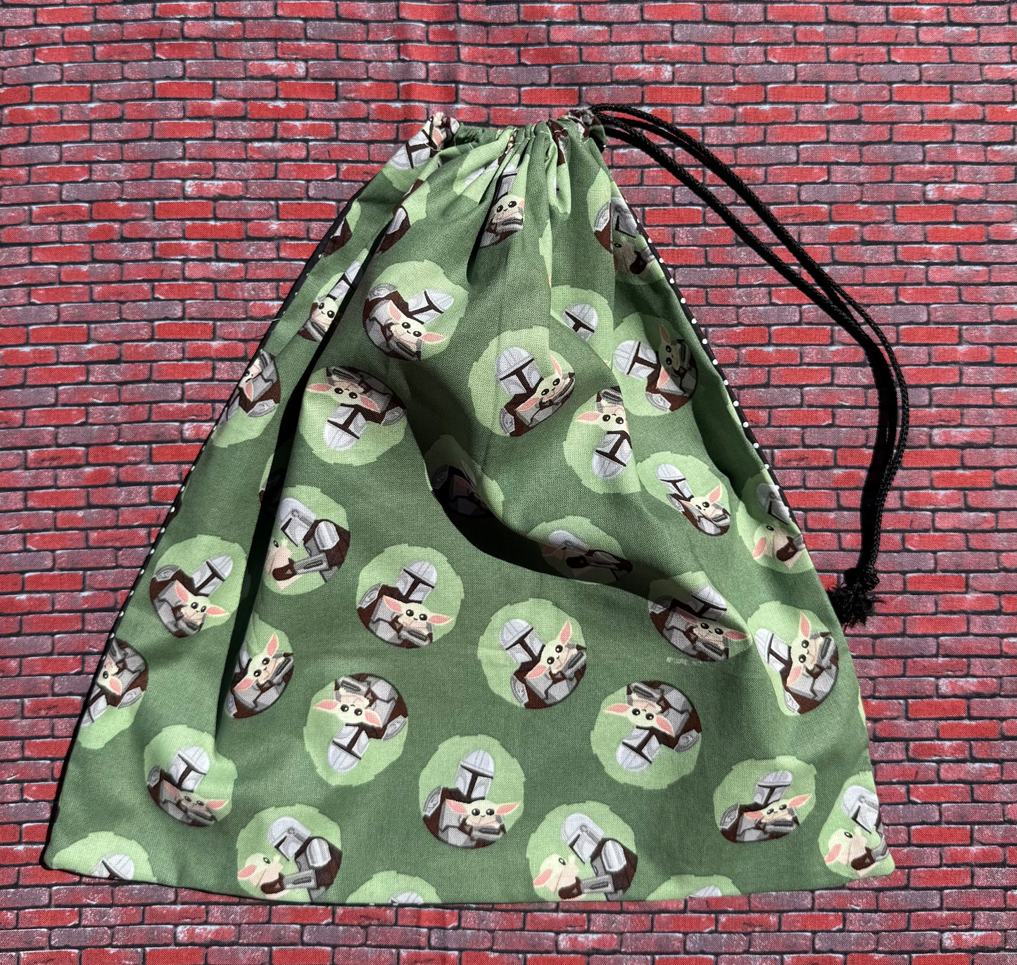 Sac à vêtements Bébé yoda