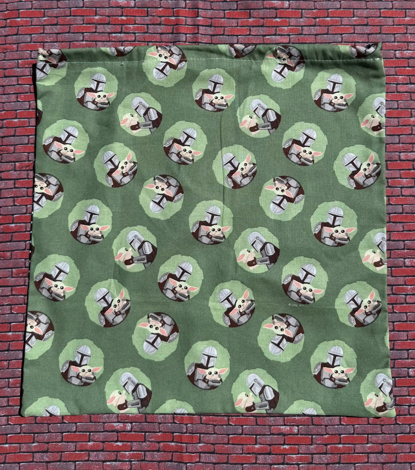 Sac à vêtements Bébé yoda